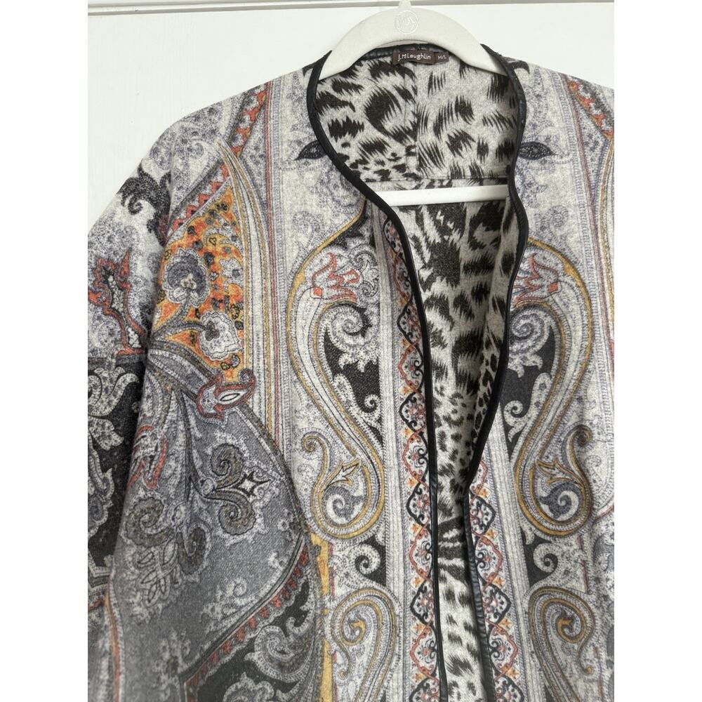J. McLaughlin Gia‎ Cape Sz M/L 100% Wool Reversible Animal Print Fringe Party - Picture 5 of 13
